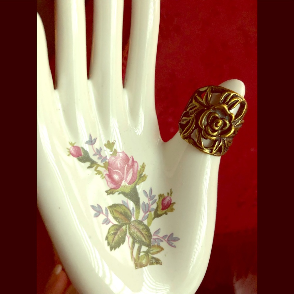 Rose Ring - Picture 1 of 4